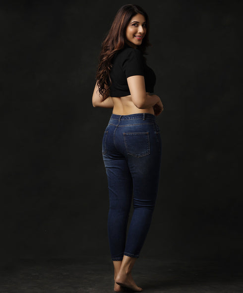 Mid Waist Pocket Curve Jean